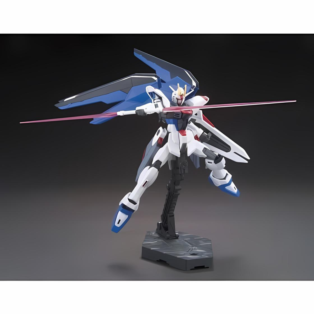 HGCE 1/144 FREEDOM GUNDAM Gundam Model Kit Bandai   