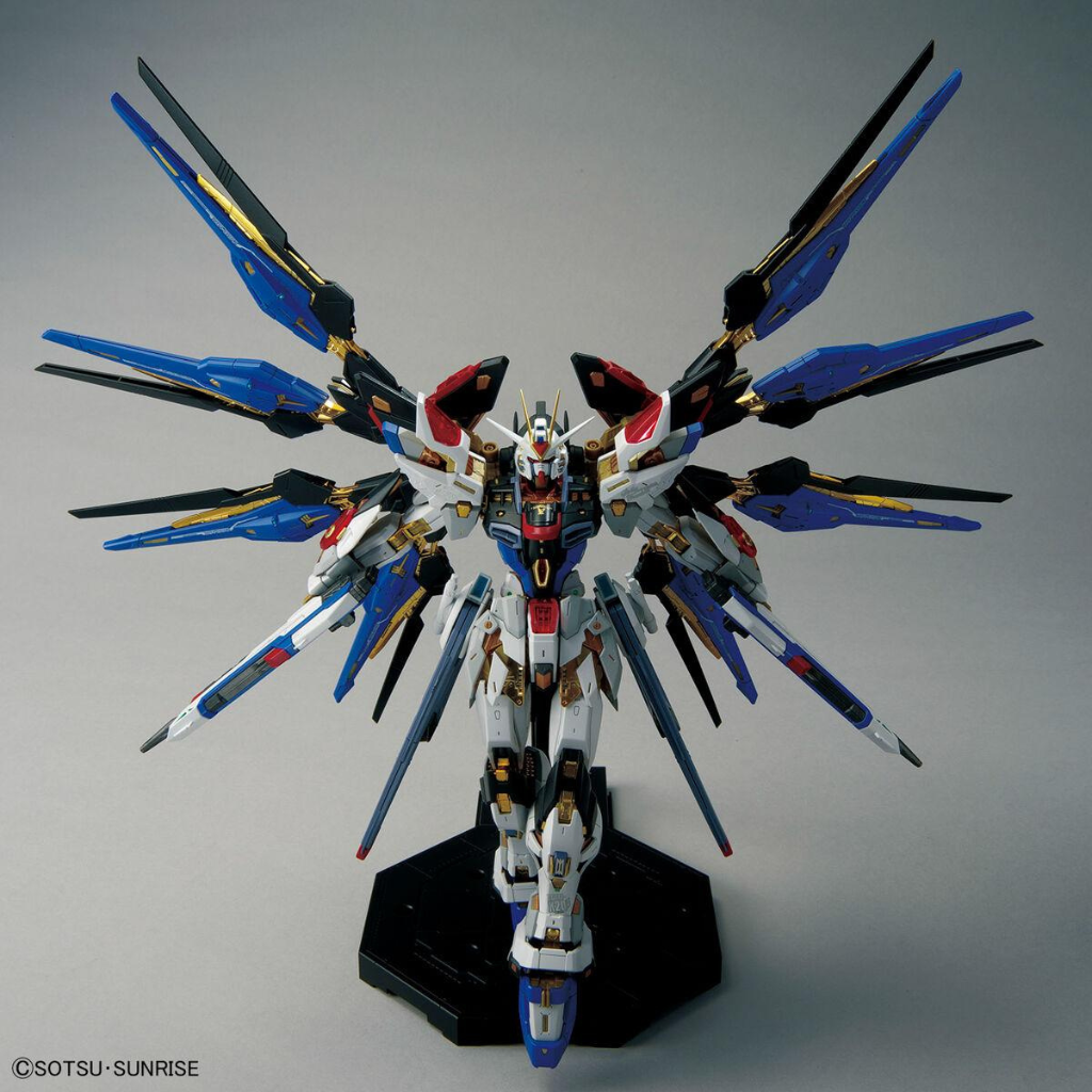 MGEX 1/100 STRIKE FREEDOM GUNDAM Gundam Model Kit Bandai   